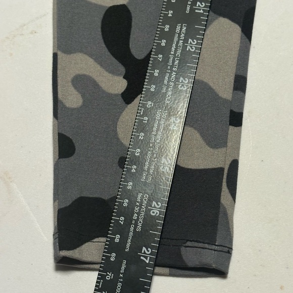 New Directions Women’s Black and Gray Leggings Set - Picture 6 of 13